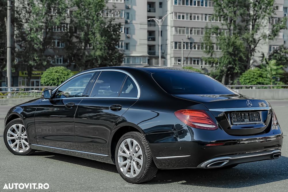 Mercedes-Benz E 220 d 9G-TRONIC Exclusive - 4