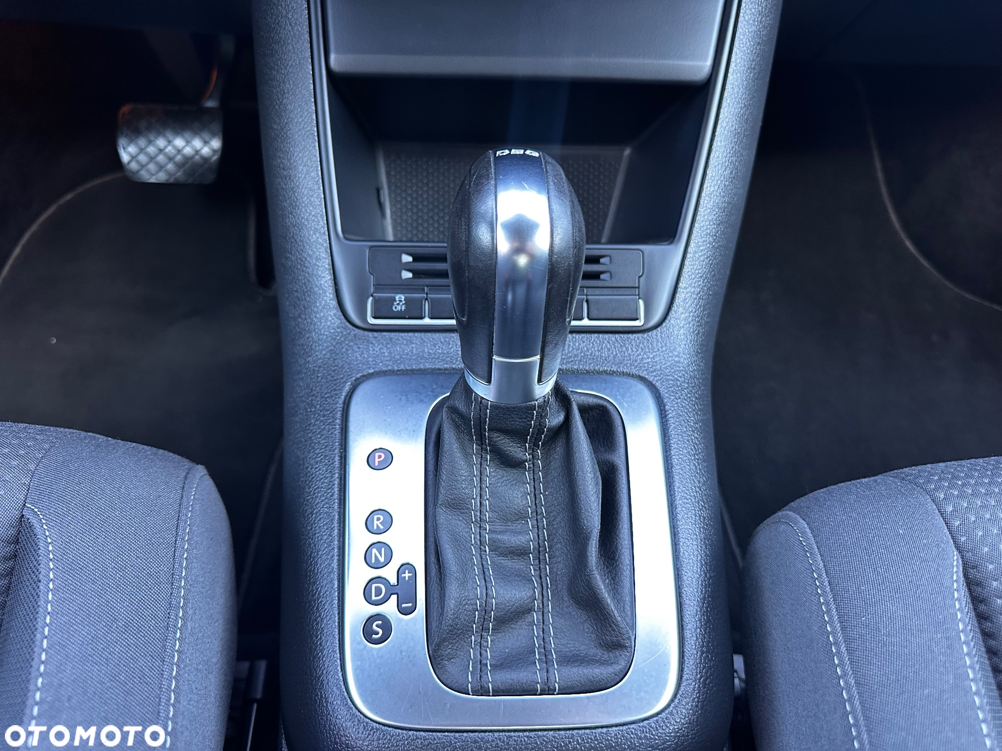 Volkswagen Golf Plus 1.4 TSI DSG Style - 32
