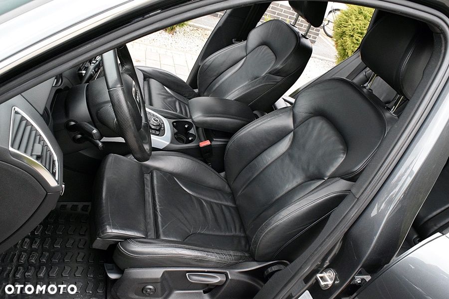 Audi Q5 3.2 FSI Quattro S tronic - 25