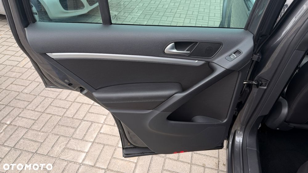 Volkswagen Tiguan 2.0 TDI 4Mot Perfectline R-Style DSG - 22
