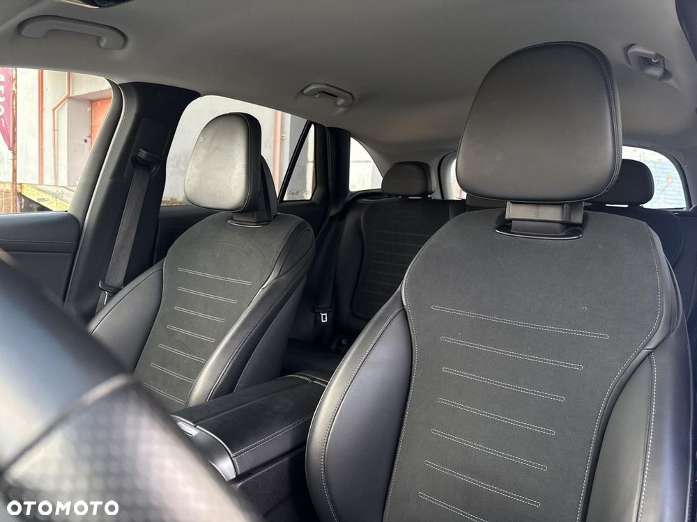 Mercedes-Benz GLC - 12