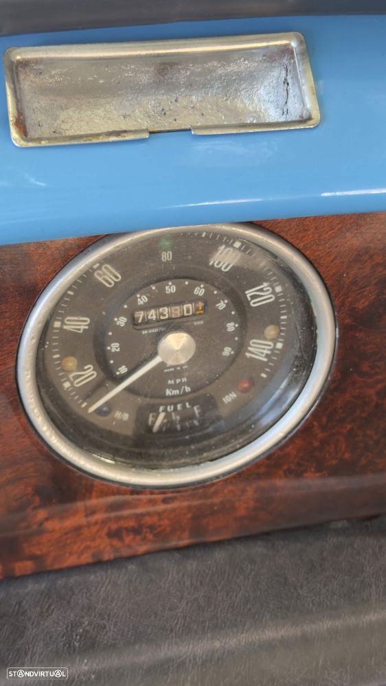 Austin Mini - 11