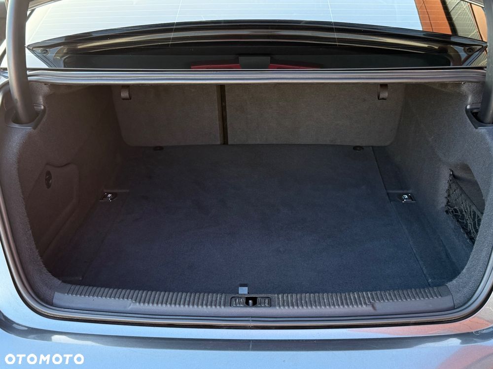 Audi A6 Limousine 2.0 TDI Ultra DPF S tronic - 29