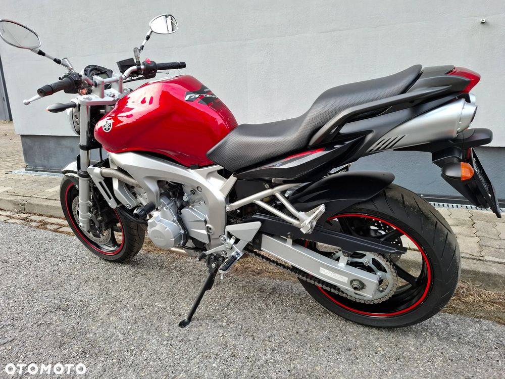 Yamaha FZ6 - 6