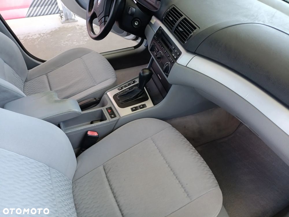 BMW Seria 3 - 36