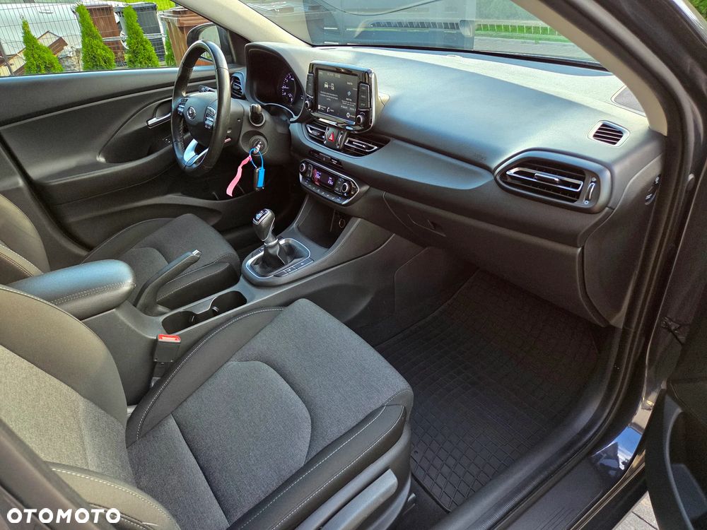 Hyundai i30 1.5 DPI Smart - 16