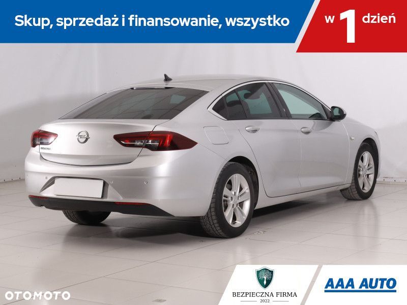 Opel Insignia - 7