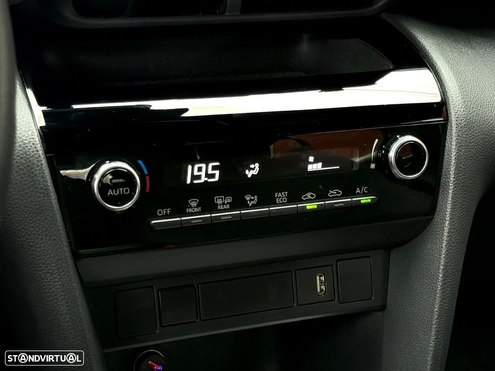 Toyota Yaris Cross - 15