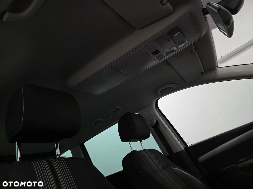 Volkswagen Sharan 2.0 TDI Blue Motion Style - 23