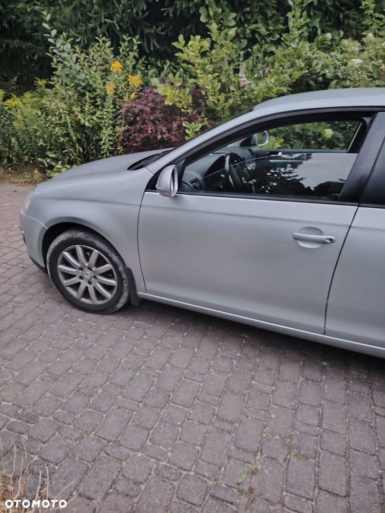 Volkswagen Jetta 1.6 Comfortline - 5