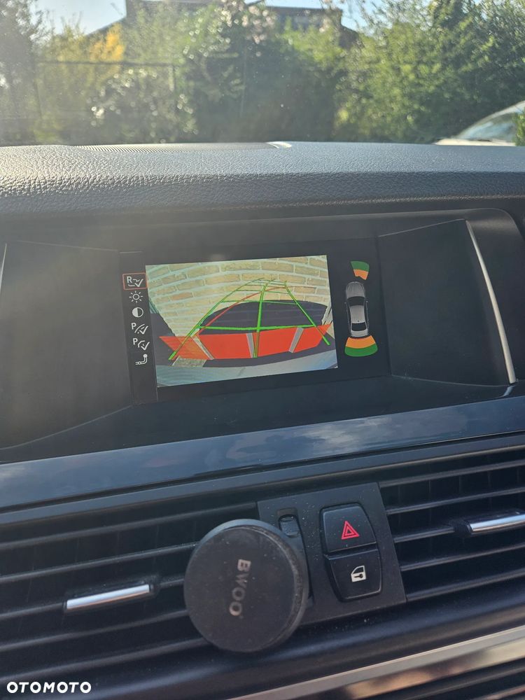 BMW Seria 5 520d xDrive - 5