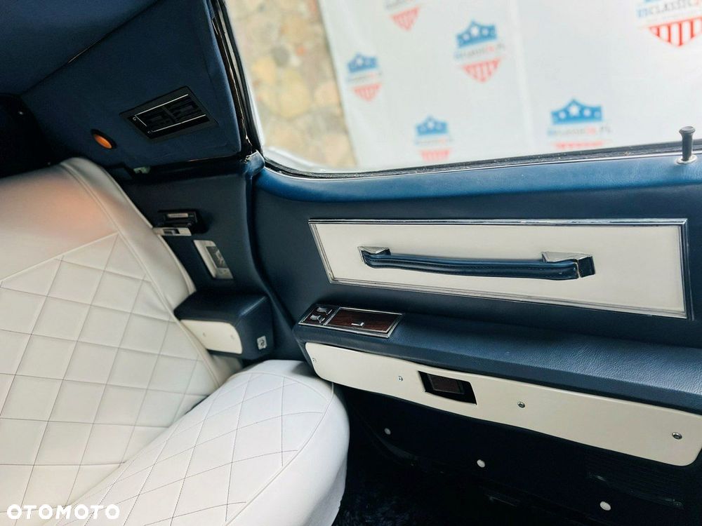 Lincoln Continental - 32