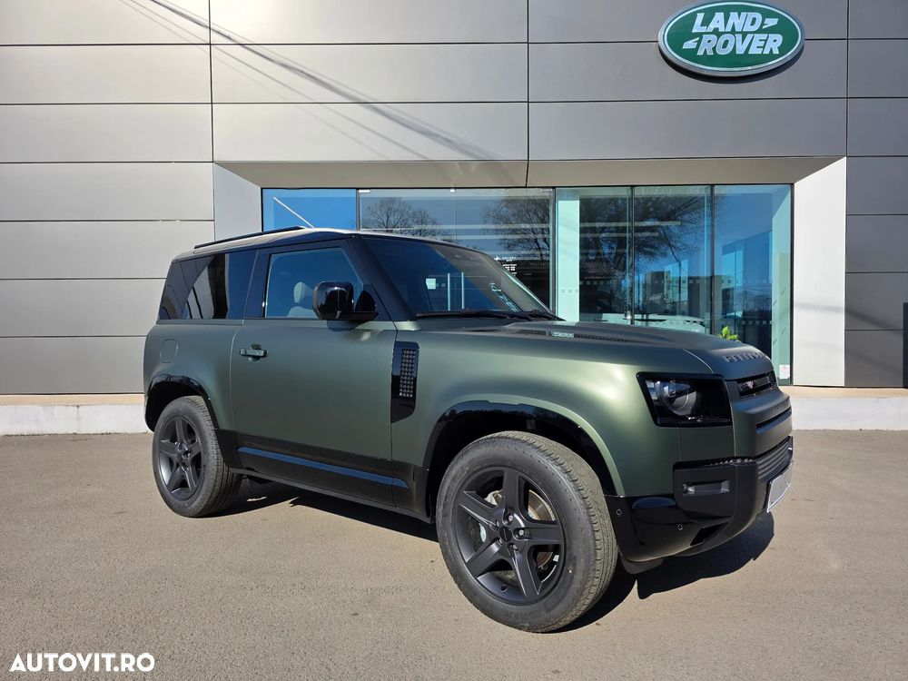 Land Rover Defender - 11
