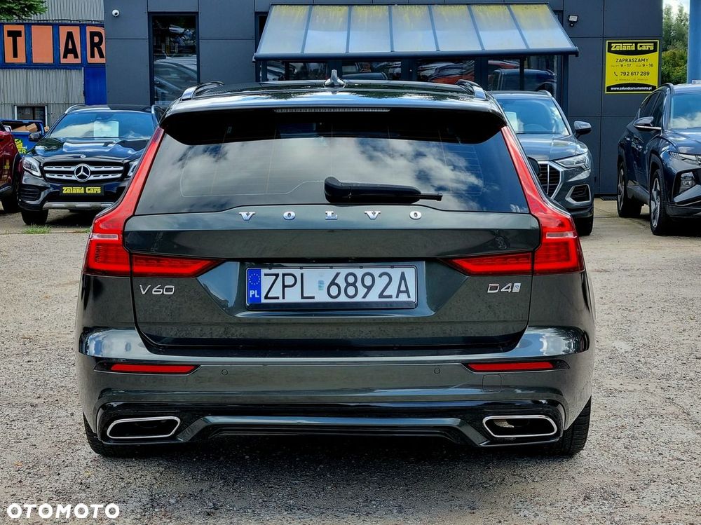 Volvo V60 D4 Geartronic R-Design - 6