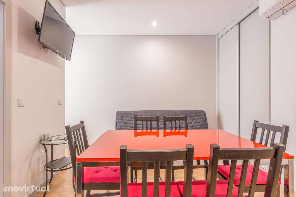 Apartamento com 1 quartos - localizado em Santo Ildefonso Porto - Grande imagem: 5/24