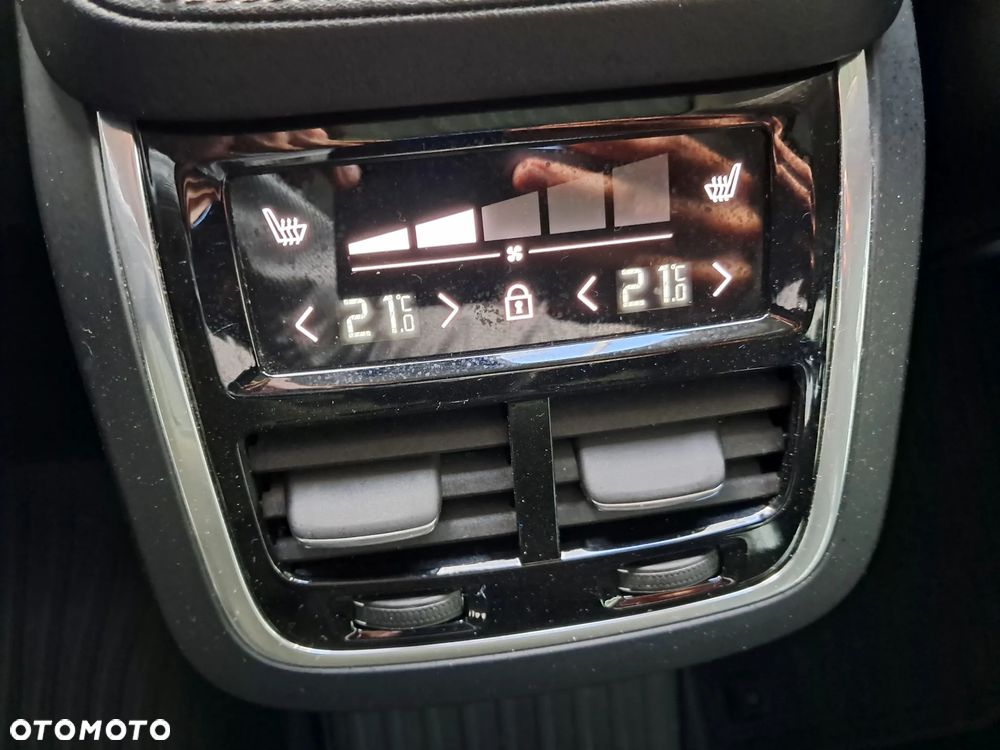 Volvo XC 90 - 24