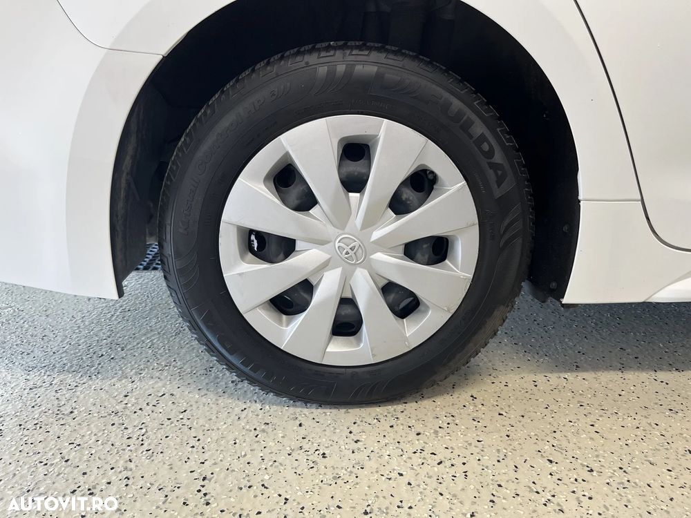 Toyota Corolla 1.8 Business Edition - 26