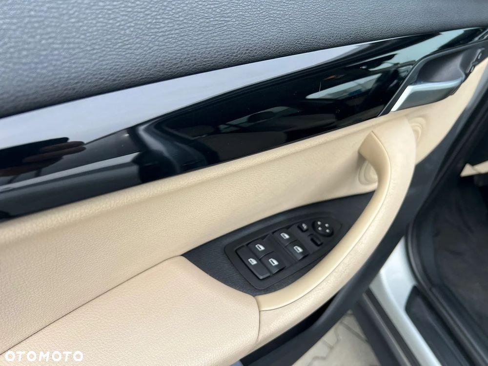 BMW X1 xDrive25d Advantage sport - 12