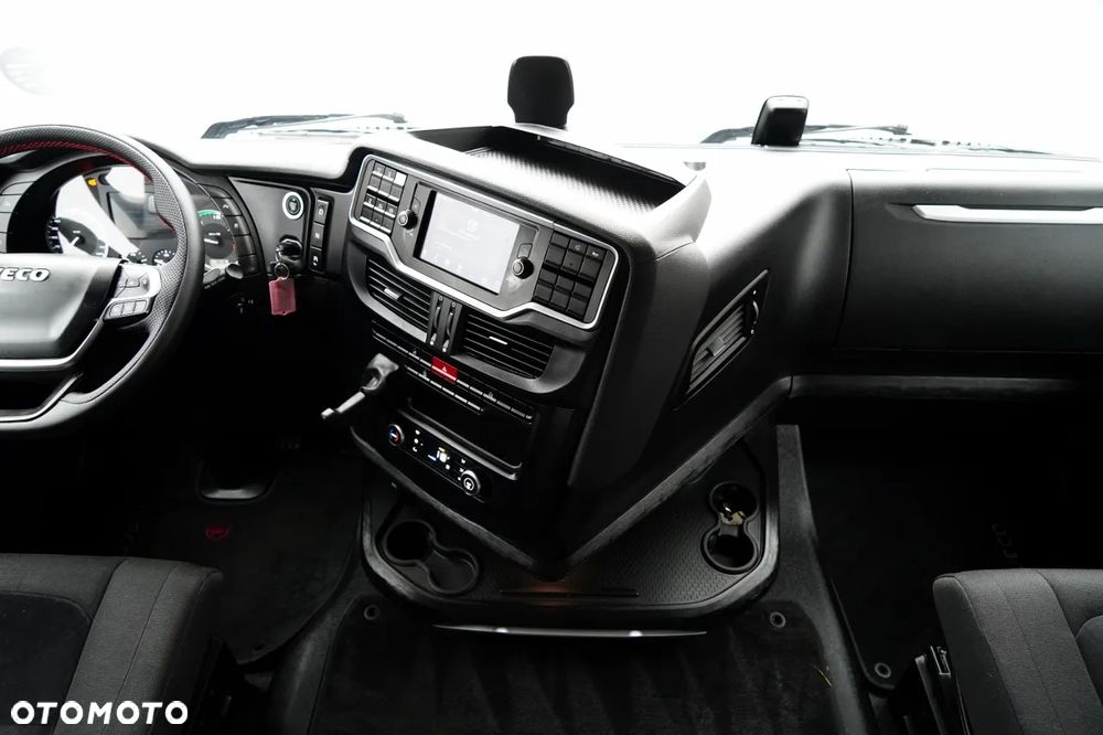 Iveco S-WAY / 510 / RETARDER / KLIMA POSTOJOWA / CAŁA NA PODUSZKACH - 28