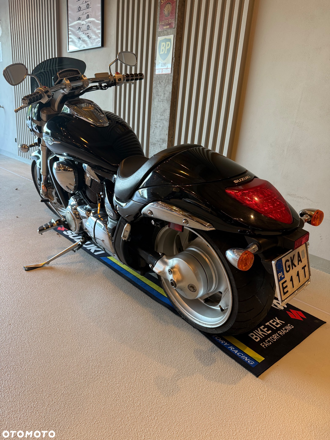 Suzuki Boulevard - 13