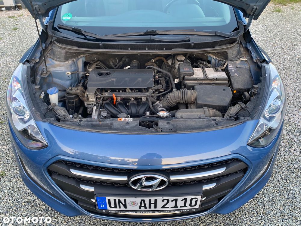 Hyundai i30 blue Kombi 1.4 YES Gold - 17