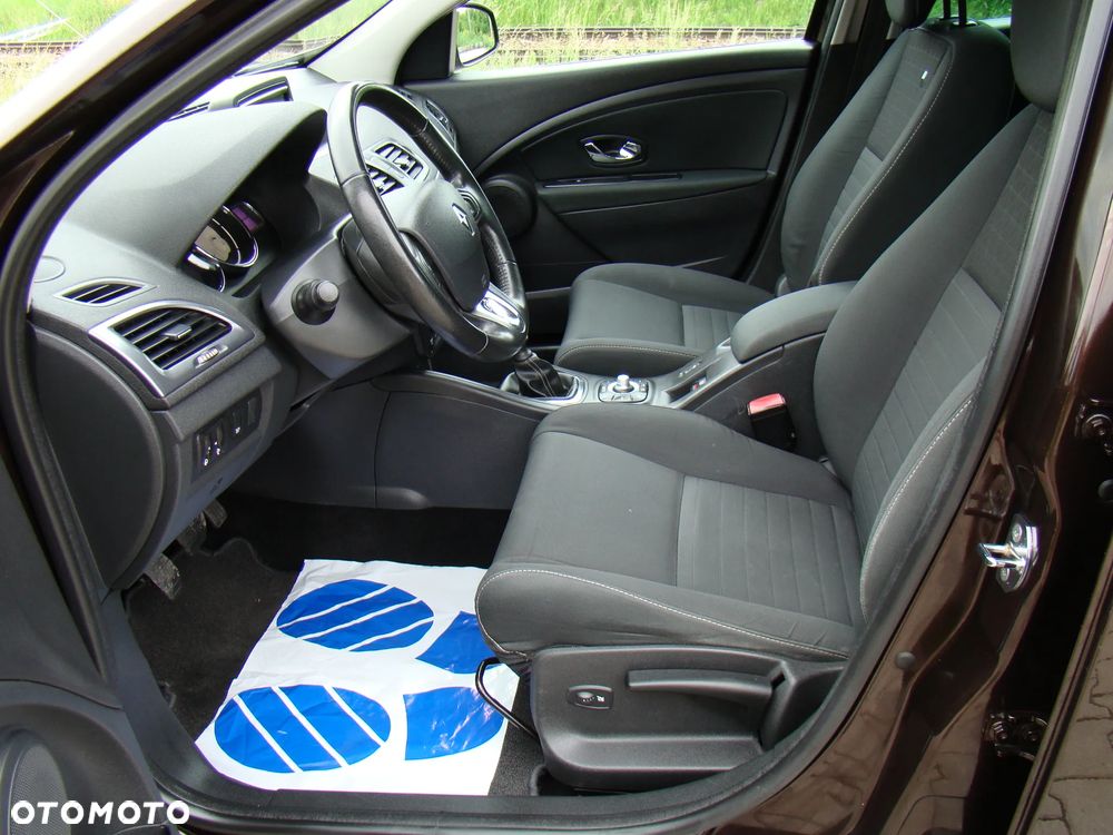 Renault Megane 1.6 16V 110 LIMITED - 24