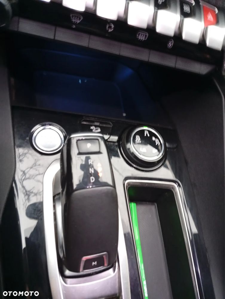 Peugeot 3008 THP 165 EAT6 Stop & Start Allure - 18