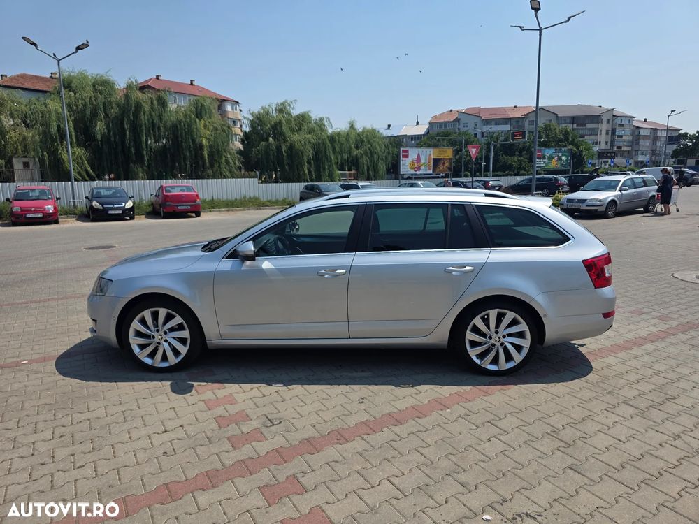 Skoda Octavia 1.6 TDI DSG Style - 4