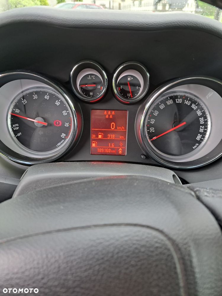 Opel Zafira - 12