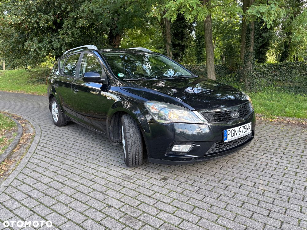 Kia Ceed - 3