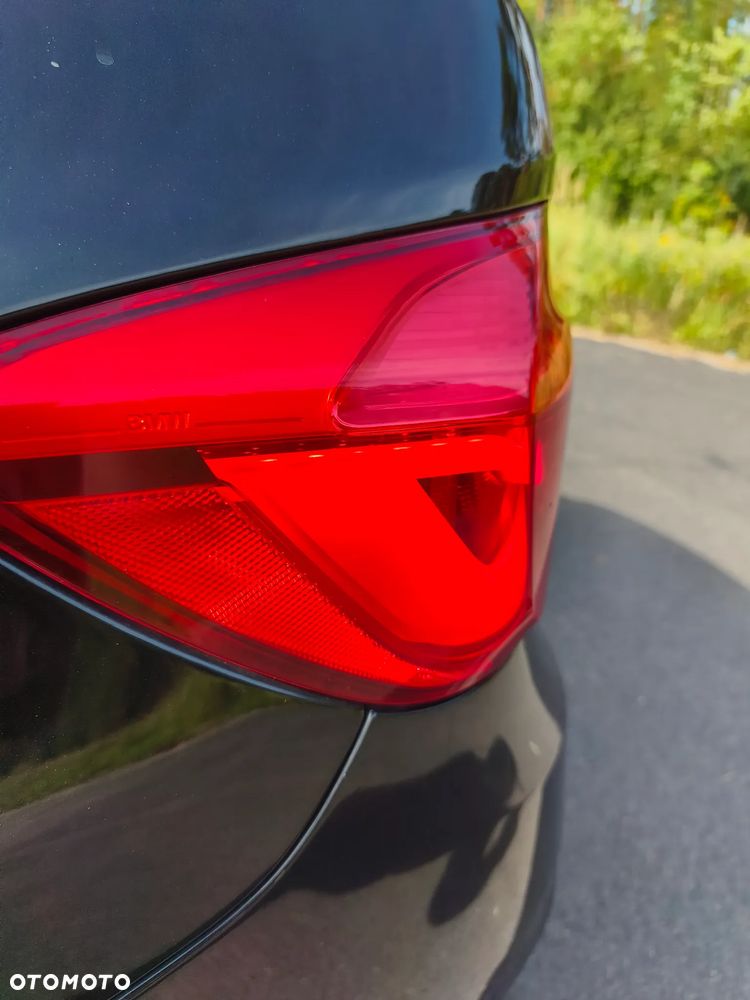 BMW Seria 3 318d Sport Line - 22