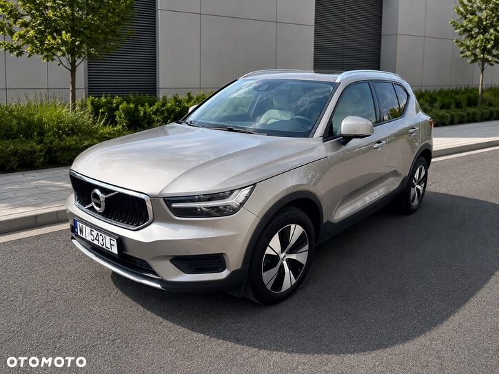 Volvo XC 40 T3 Momentum - 1