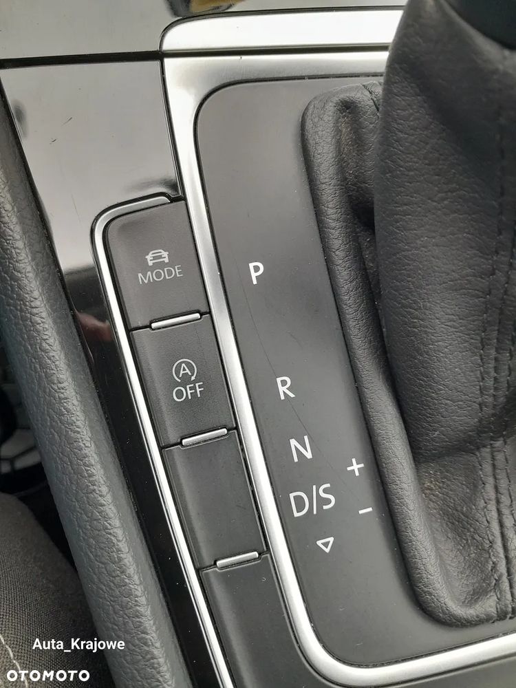 Volkswagen Golf 1.5 TSI BMT Evo Highline DSG - 25