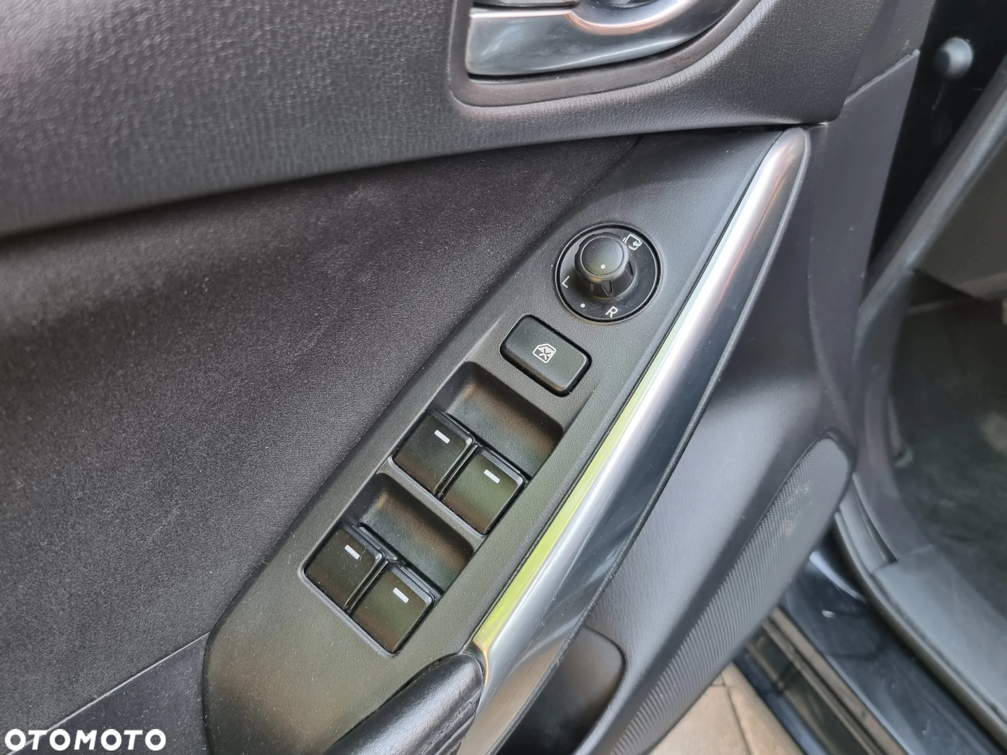 Mazda 6 2.2 Kombi SKYACTIV-D Center-Line - 32