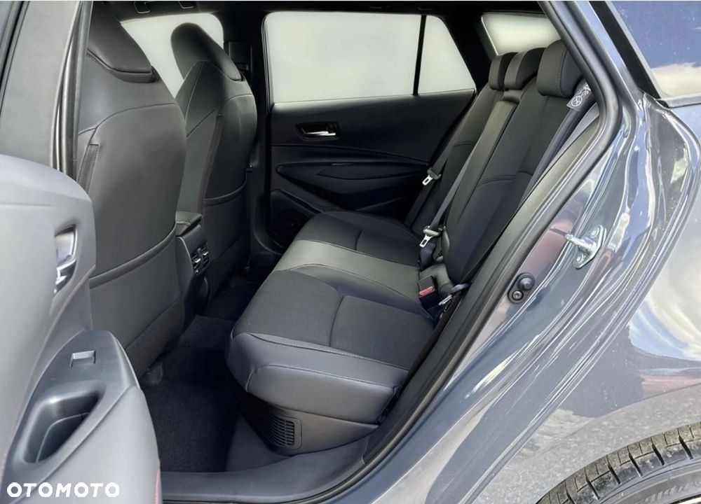 Toyota Corolla 2.0 Hybrid GR Sport - 13