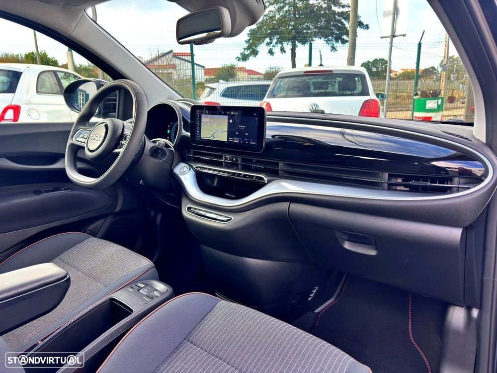 Fiat 500e 3+1 42 kWh - 12