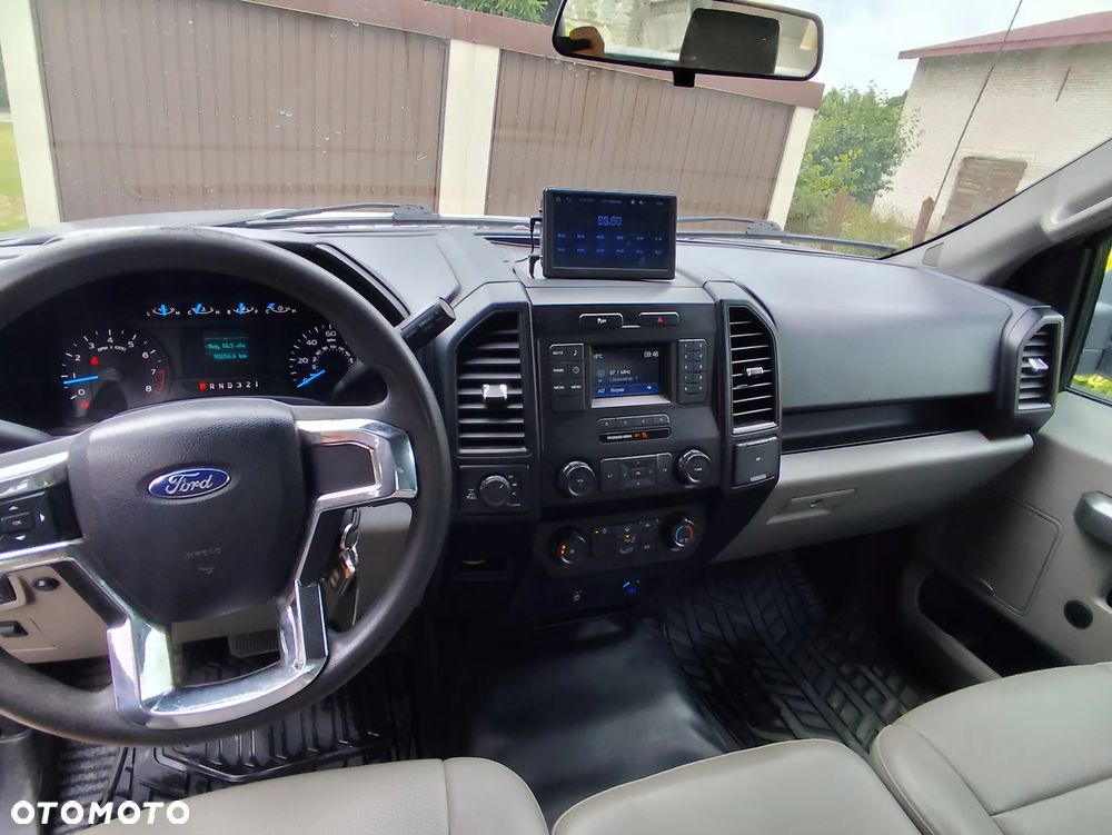 Ford F150 - 8