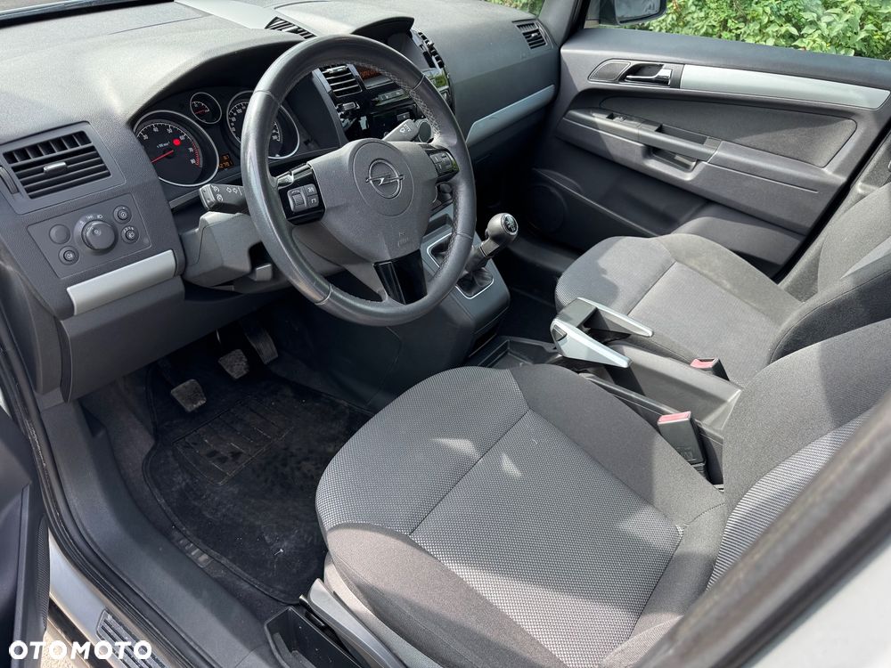 Opel Zafira 1.8 Design Edition - 18