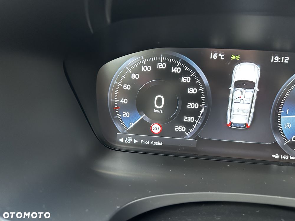 Volvo V90 D3 Geartronic Momentum - 29