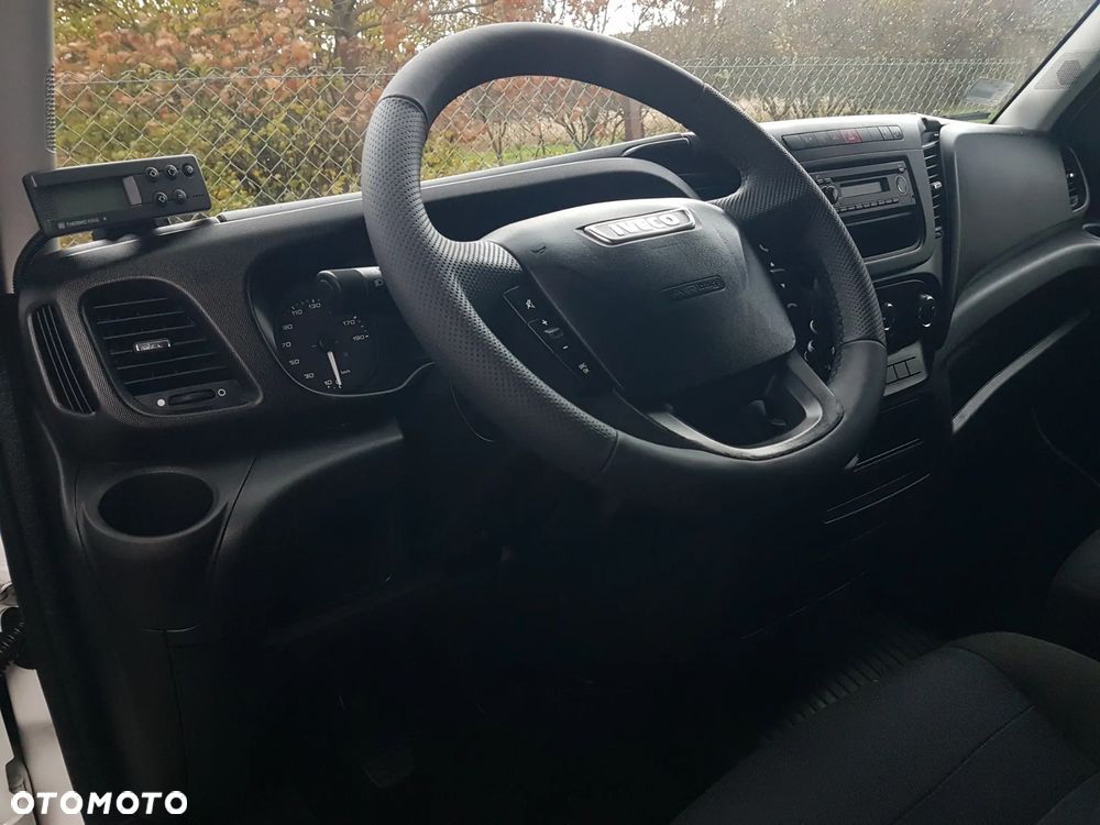 Iveco DAILY 6EP CHŁODNIA MROŹNIA IZOTERMA AGREGAT THERMO KING V-200 MAX GRZANIE 3,41x2,09x2,10 - 32