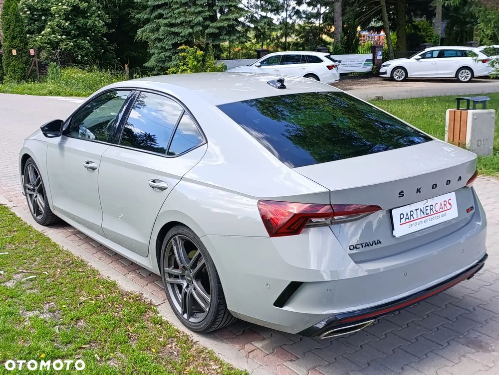Skoda Octavia 2.0 TSI RS 245 DSG - 6