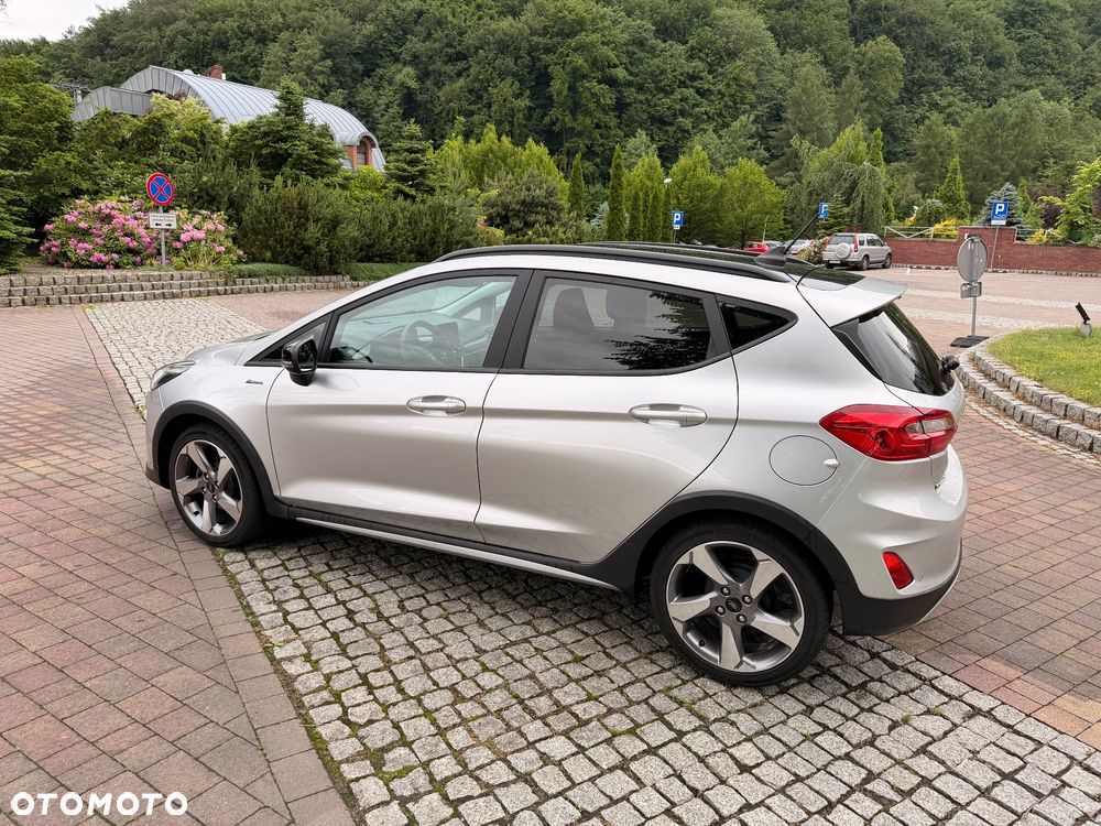 Ford Fiesta - 24