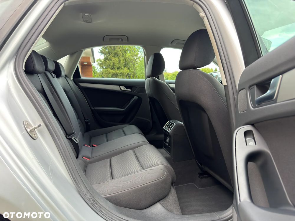 Audi A4 Limousine 1.8 TFSI Ambiente - 35