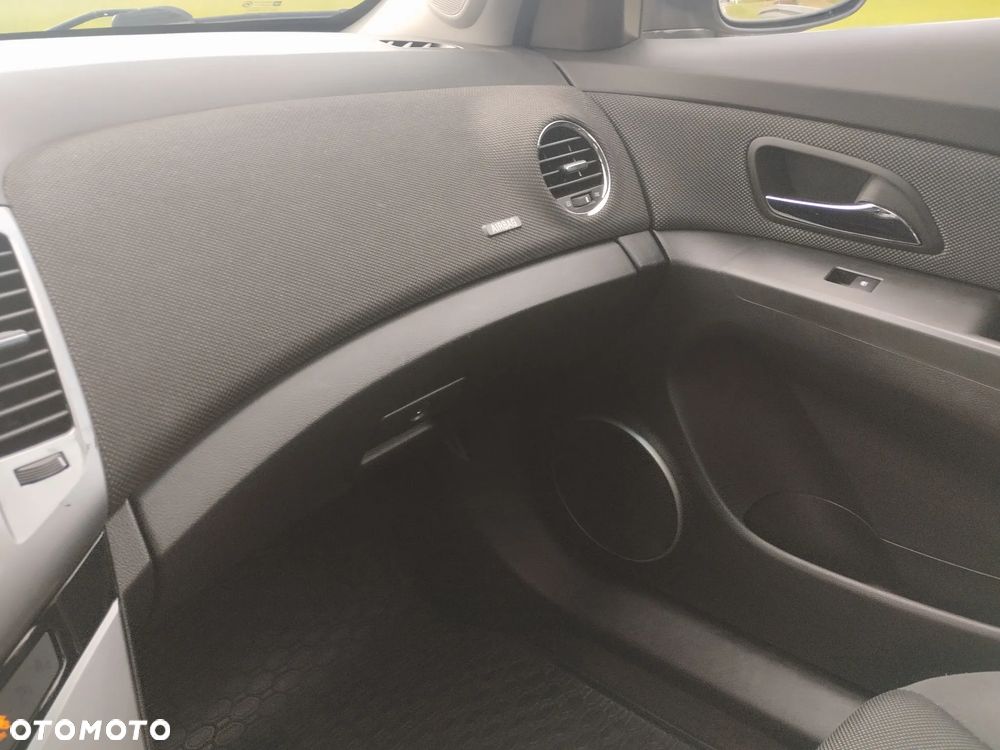 Chevrolet Cruze 2.0TD LTZ+ - 8