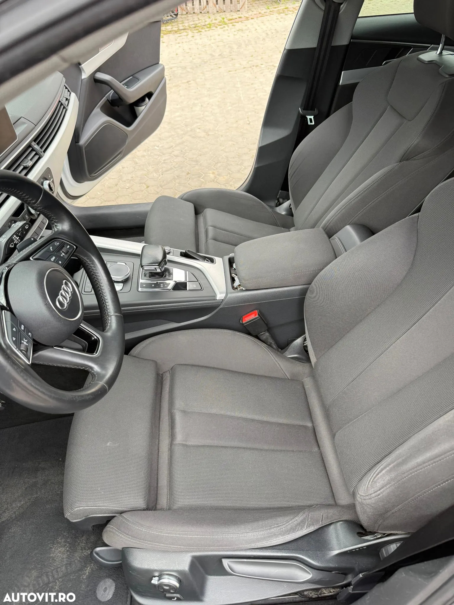 Audi A4 Avant 2.0 TDI S tronic - 12
