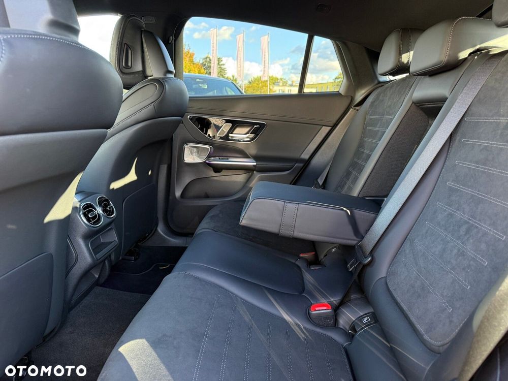 Mercedes-Benz GLC 220 d mHEV 4-Matic AMG Line - 29