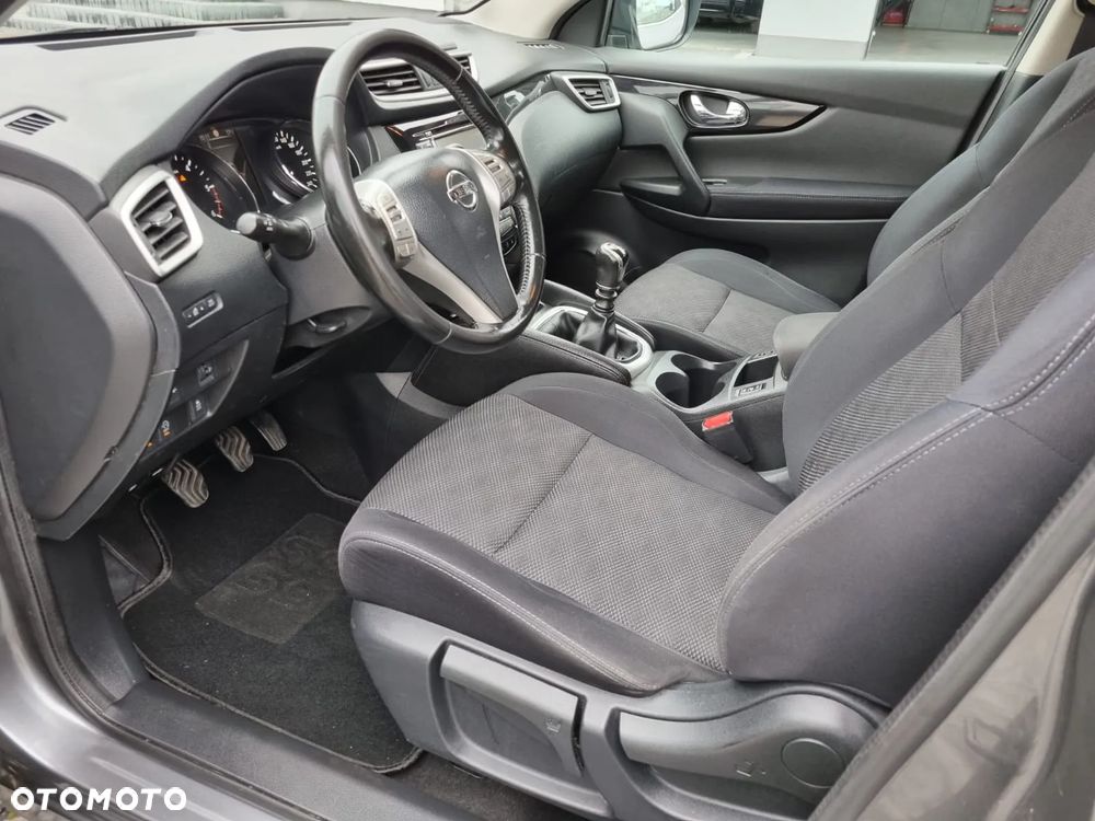 Nissan Qashqai 1.6 dCi N-Connecta - 16