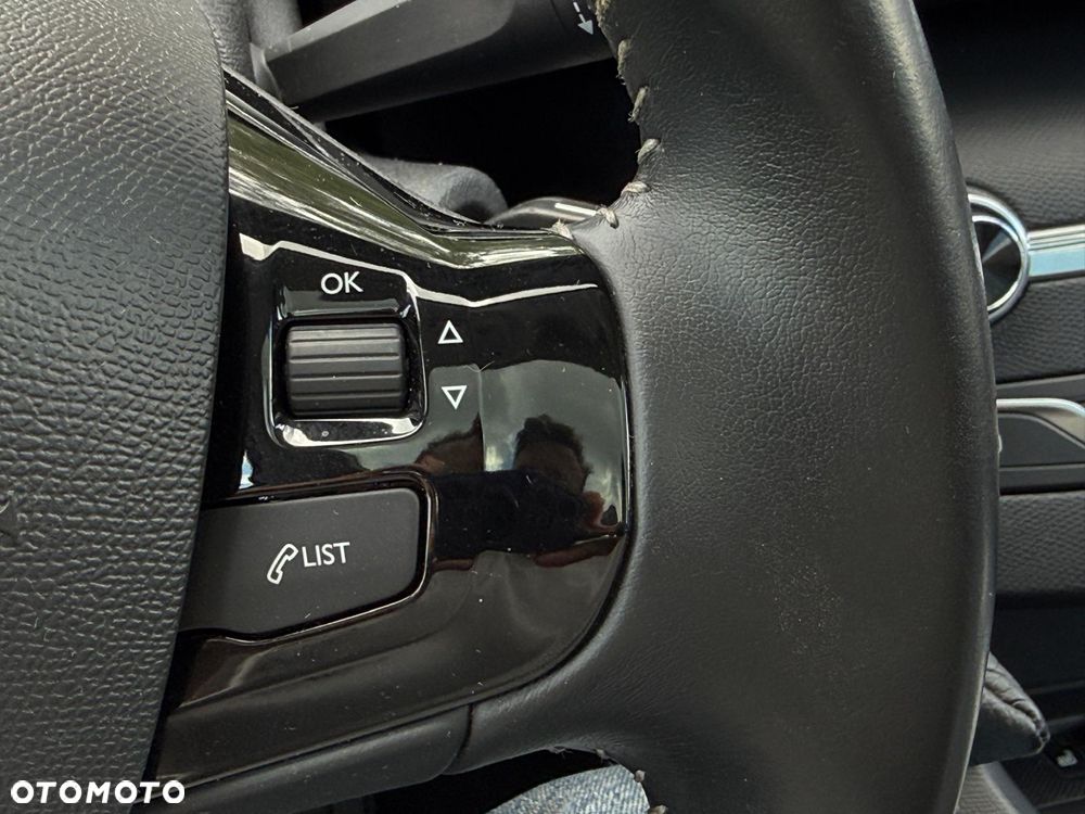 Peugeot 308 BlueHDi FAP 150 Stop & Start Allure - 36