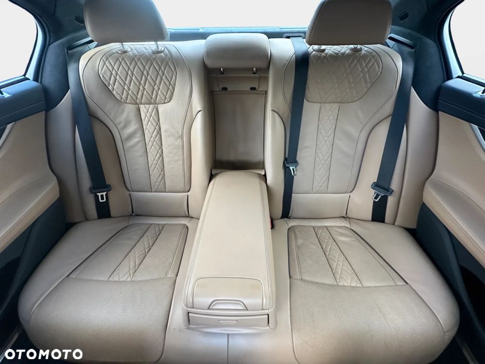 BMW Seria 7 740d xDrive - 20