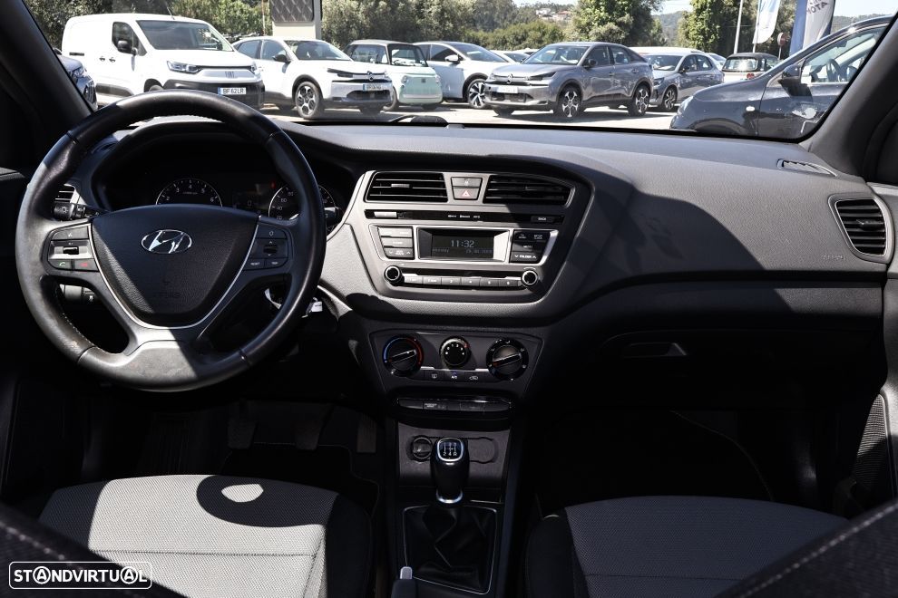 Hyundai i20 1.2 Access+Bluetooth 119g - 9
